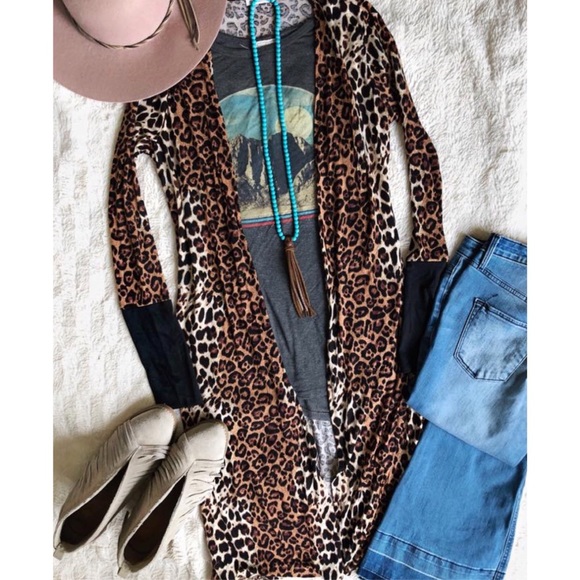 Cheetah Print Cardigan Thumbholes - Picture 3 of 4